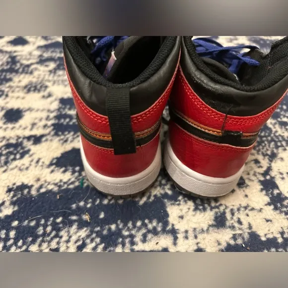 Air Jordan Kids 1 Mid Skyline Sneakers