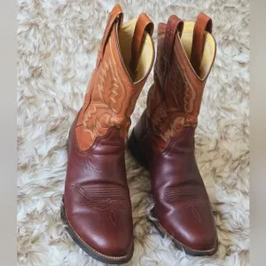 Ariat Heritage Roper Western Cowboy Boots Size 10 🌴