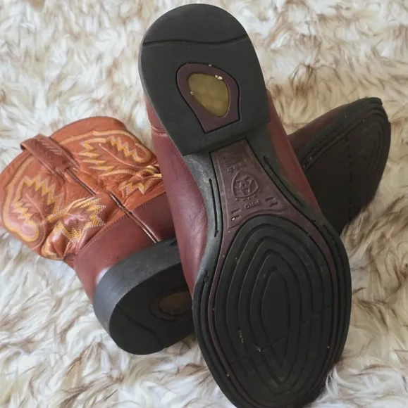 Ariat Heritage Roper Western Cowboy Boots Size 10 🌴