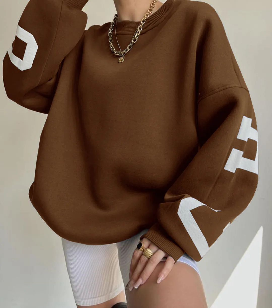 Back Letters Print Oversized Sweatshirt – Cozy Streetwear for Autumn & Winter