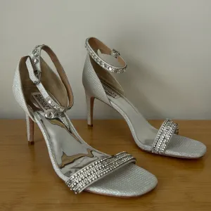 Badgley Mischka Crystal Embellished Stiletto Sandals wedding size 9.5