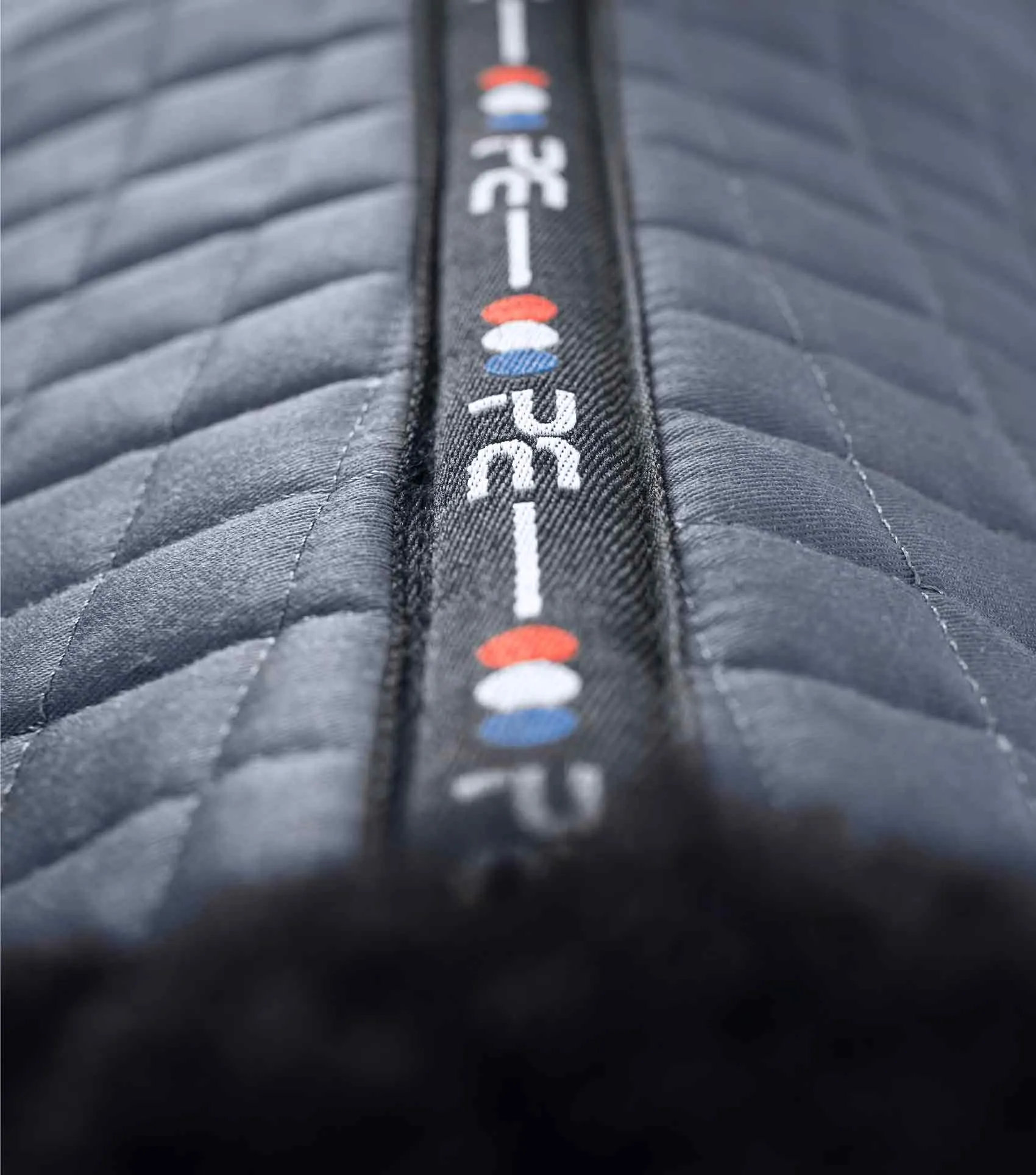Close Contact Merino Wool European Saddle Pad - Dressage Square Grey/Black Wool