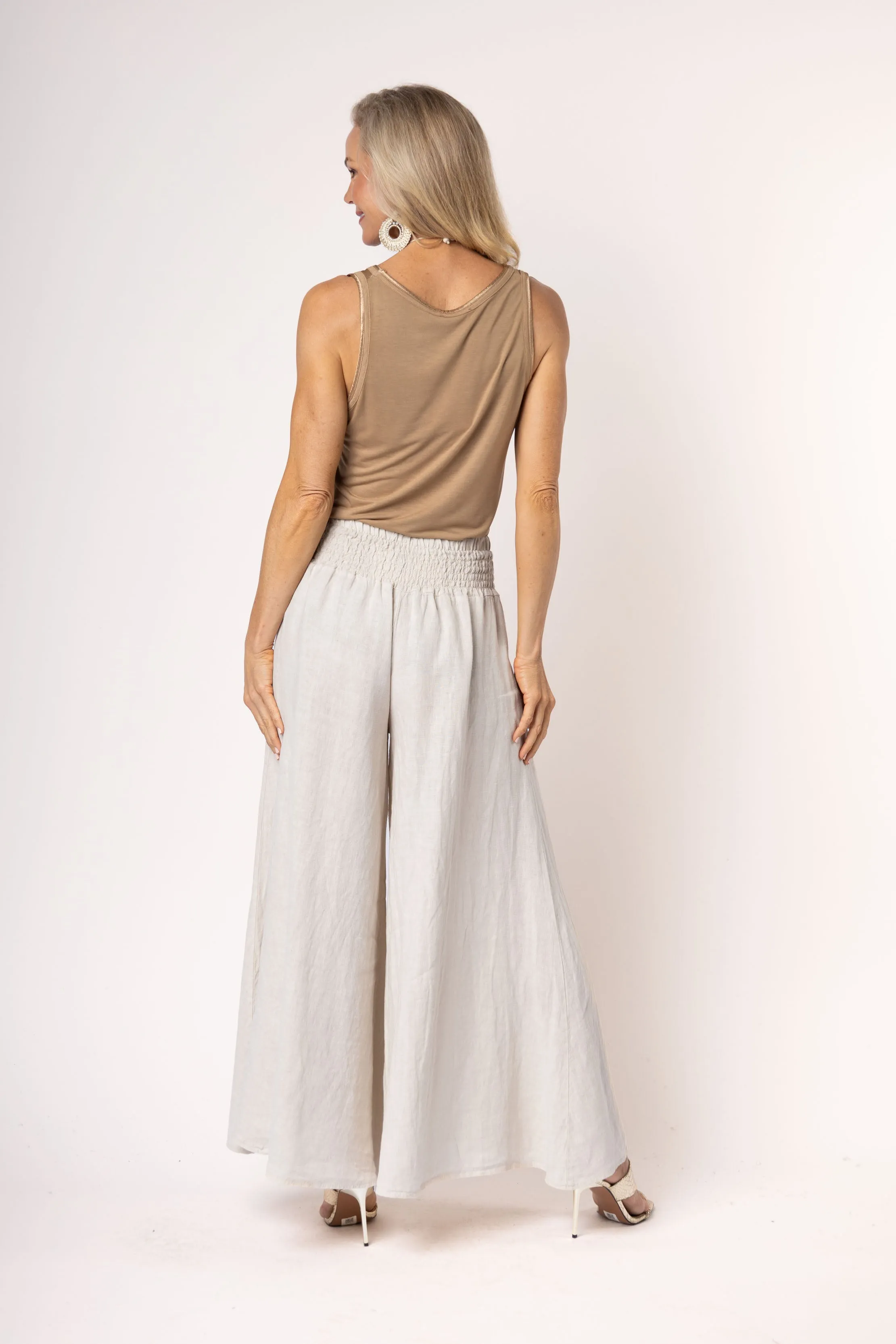 Diana Pant in Latte
