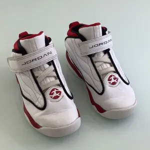 Jordan Pro Strong athletic sneakers size 10C toddler EUC
