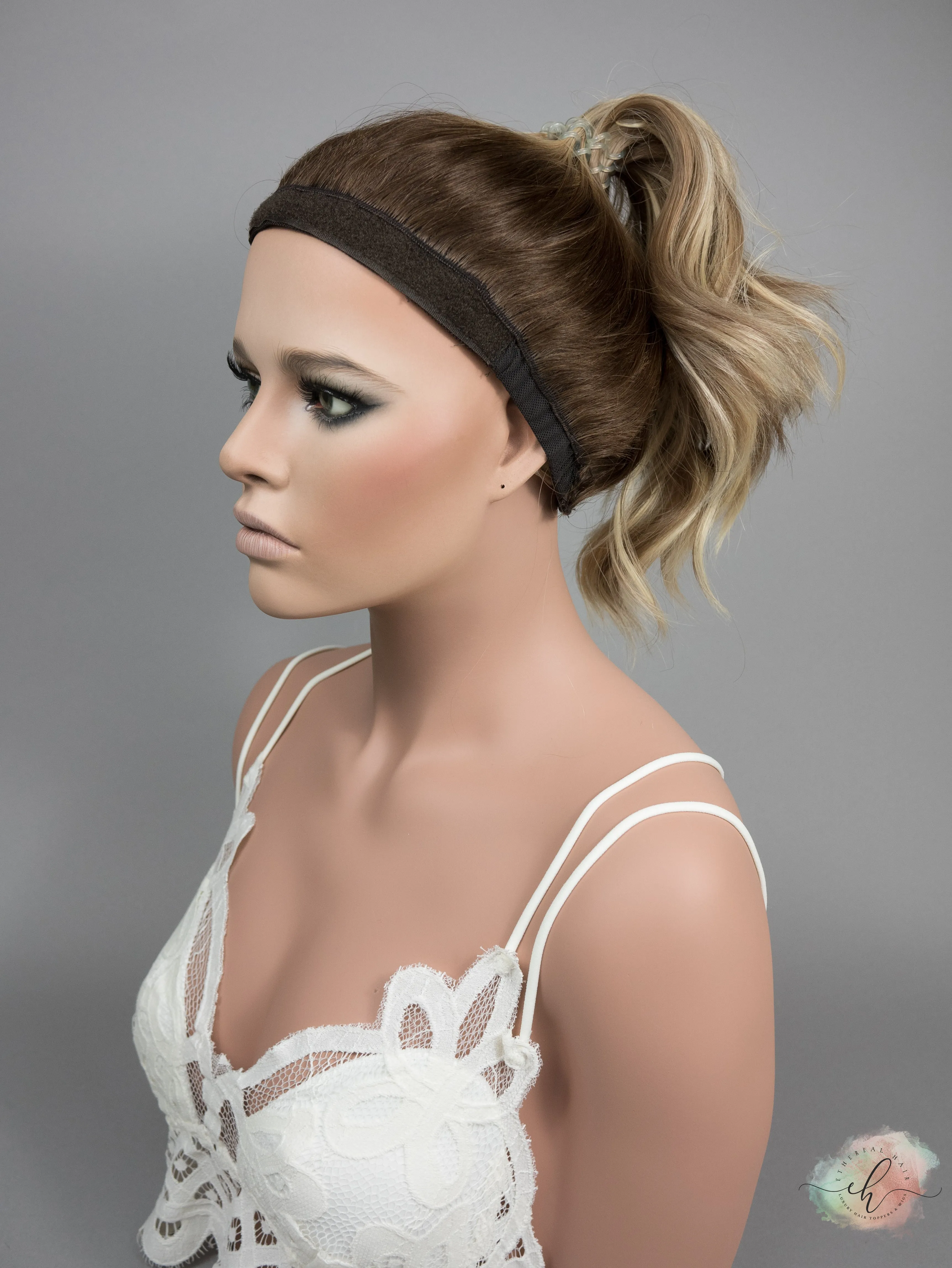 “LILITH" Premium Pony Wig: Sz. M, 21"