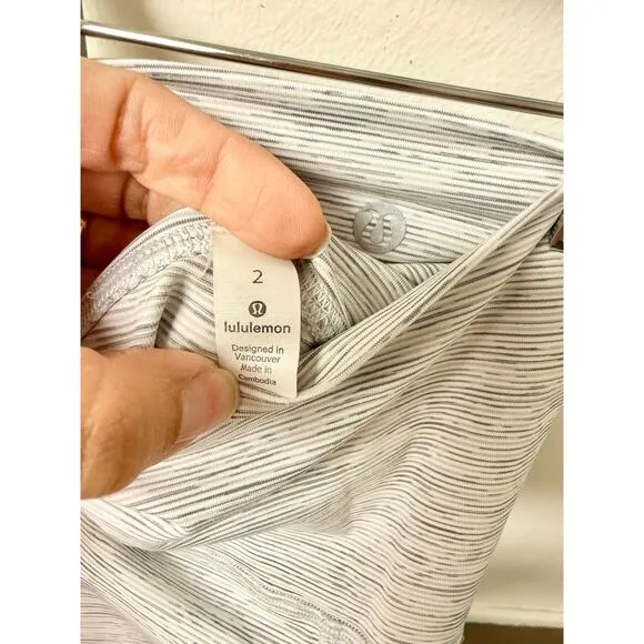 Lululemon Align Yoga Short 8&quot; Wee Are From Space Nimbus Battleship Women's US 2