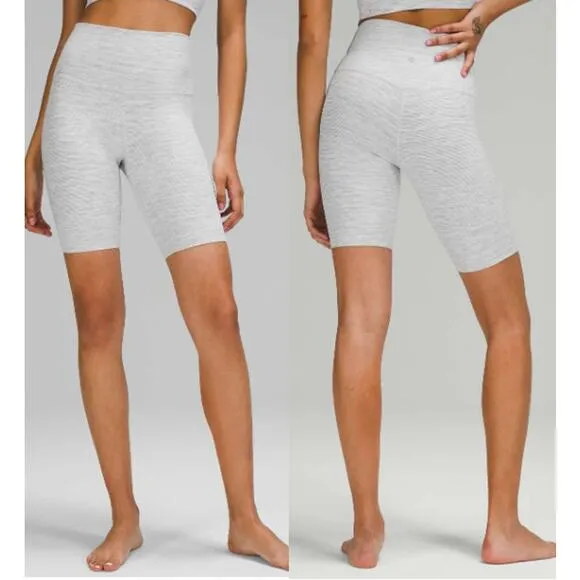 Lululemon Align Yoga Short 8&quot; Wee Are From Space Nimbus Battleship Women's US 2