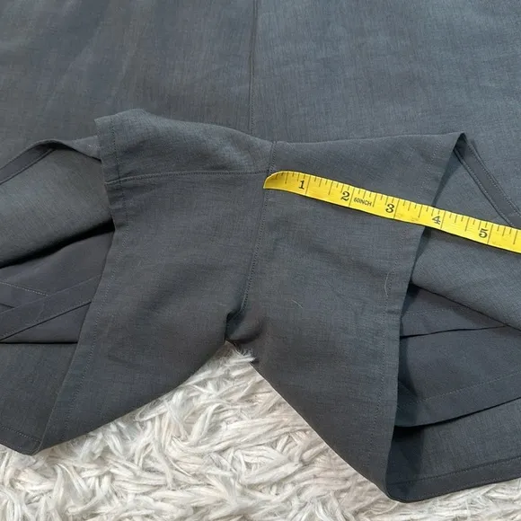 Lululemon Flat-Front Relaxed Short 4&quot; Graphite Grey