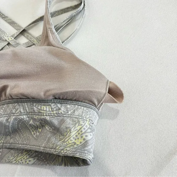 Lululemon Free To Be Moved Bra Size 4 Lilac Paisley Print Sporty Athletic