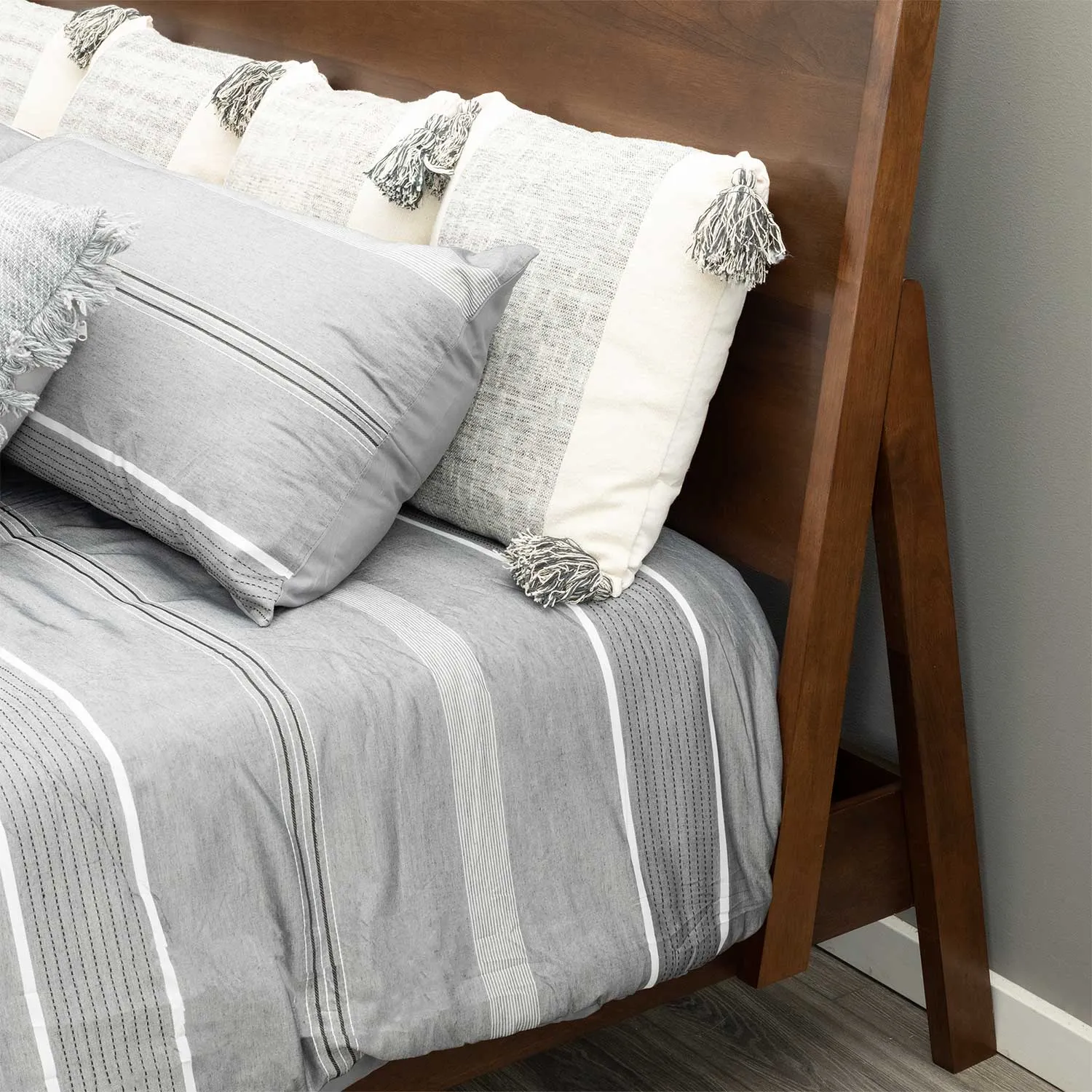 Mackenzie Bed
