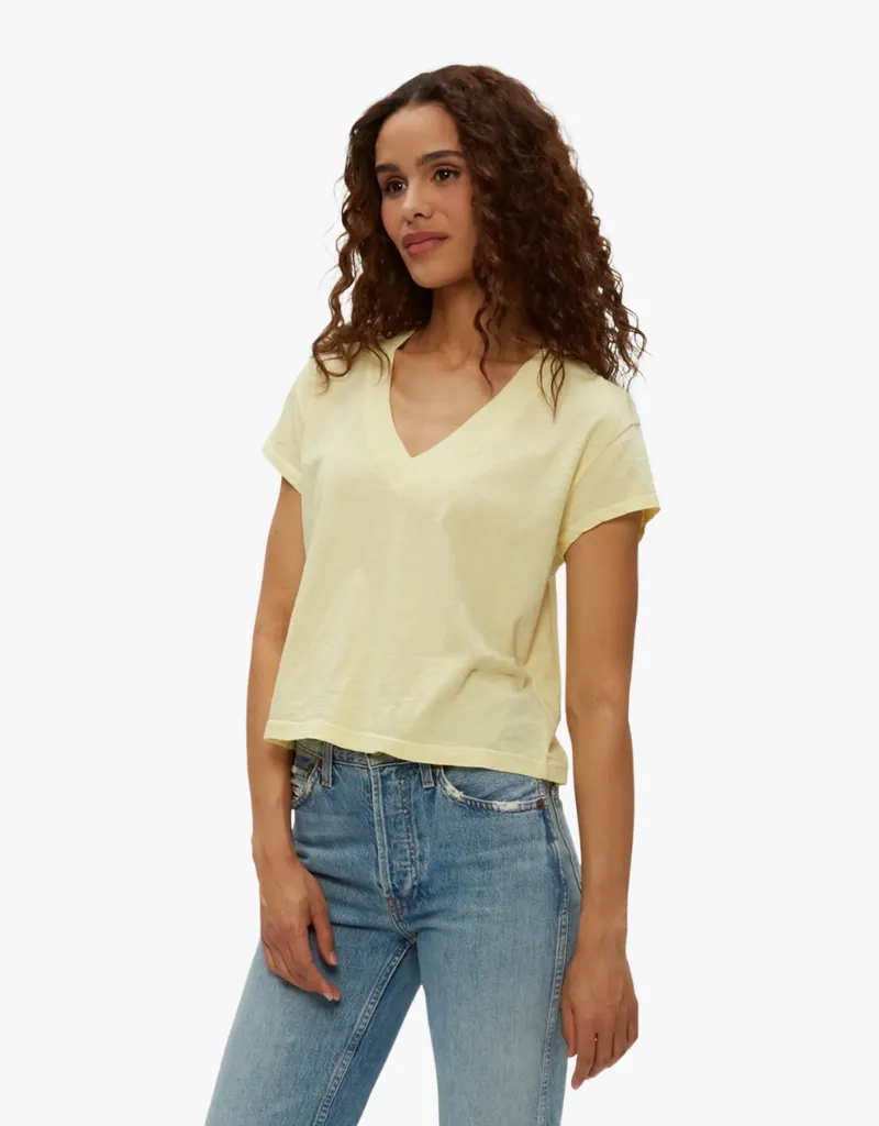 Michael Stars Harlan Cropped V-Neck Tee in Lemonade