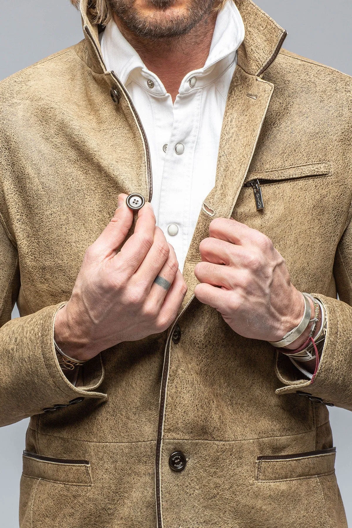 Mulholland Sport Jacket In Distressed Ice