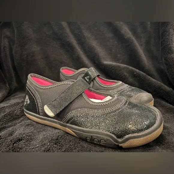 NEW Plae Emme Black Mary Jane Youth Size 2