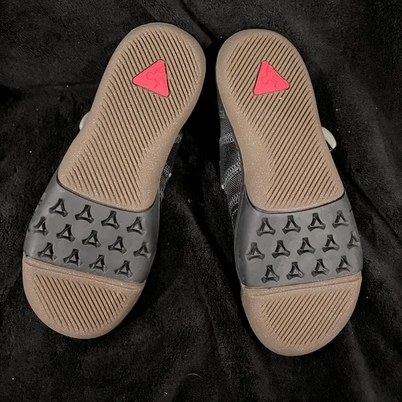 NEW Plae Emme Black Mary Jane Youth Size 2