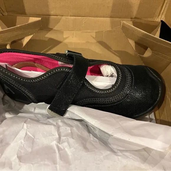 NEW Plae Emme Black Mary Jane Youth Size 2