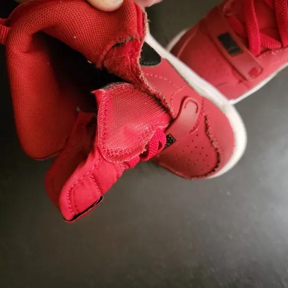 Nike Jordan Legacy 312Toro Toddler Sneakers