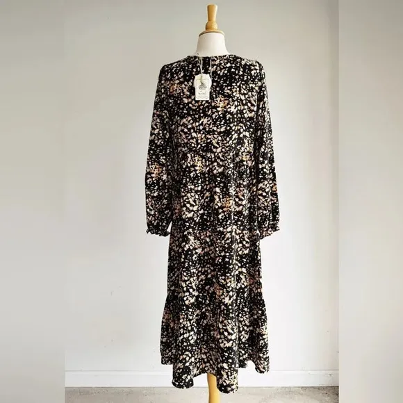 NWT EASEL | Black and Gold Floral Confetti Midi Dress | M