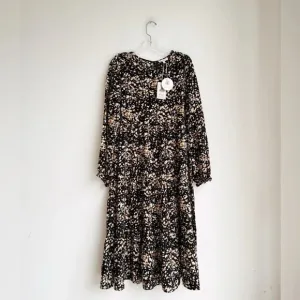 NWT EASEL | Black and Gold Floral Confetti Midi Dress | M