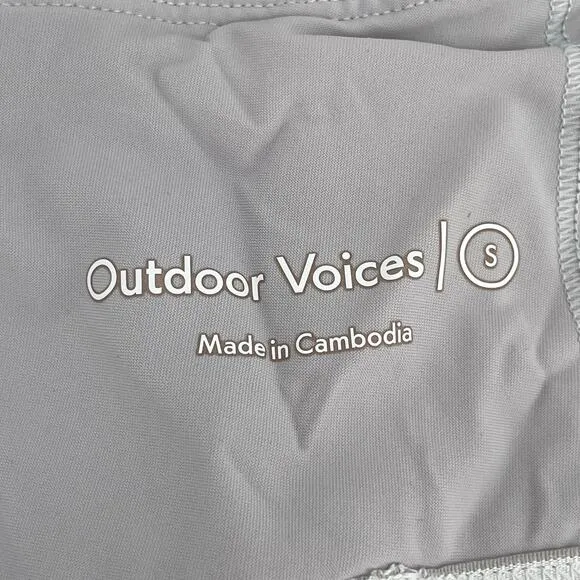 Outdoor Voices Doing Things White Cloud Polka Dot Sports Bra Sporty Athletic S