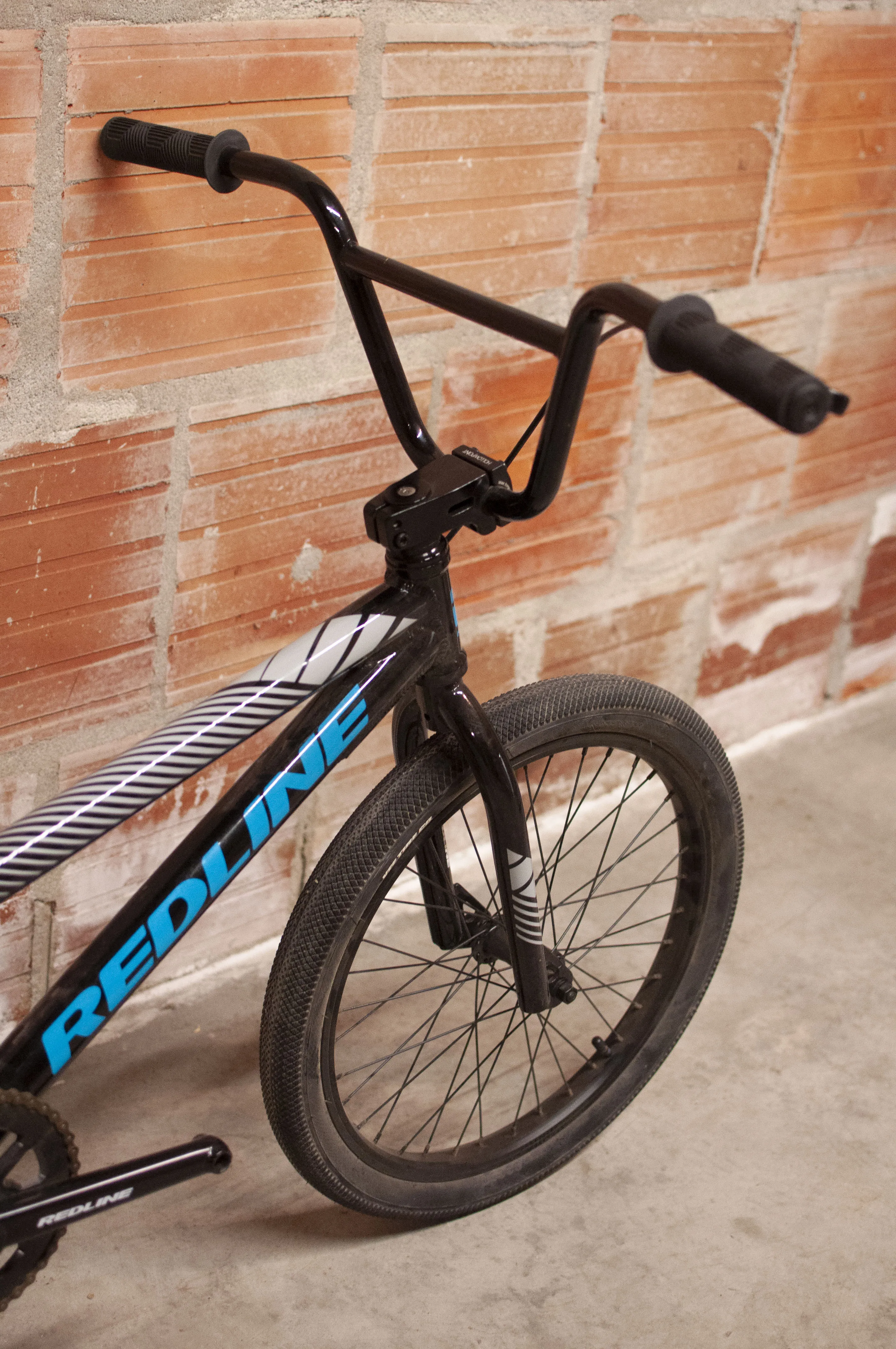 Redline MX 20 BMX Bike, Black, Blue, Grey