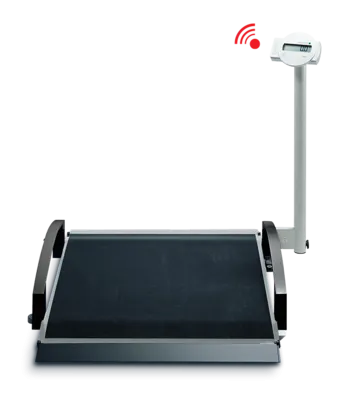 seca 665 - Class III high capacity digital wheelchair scale, with side rails, folding display, BMI, Wireless Connectivity