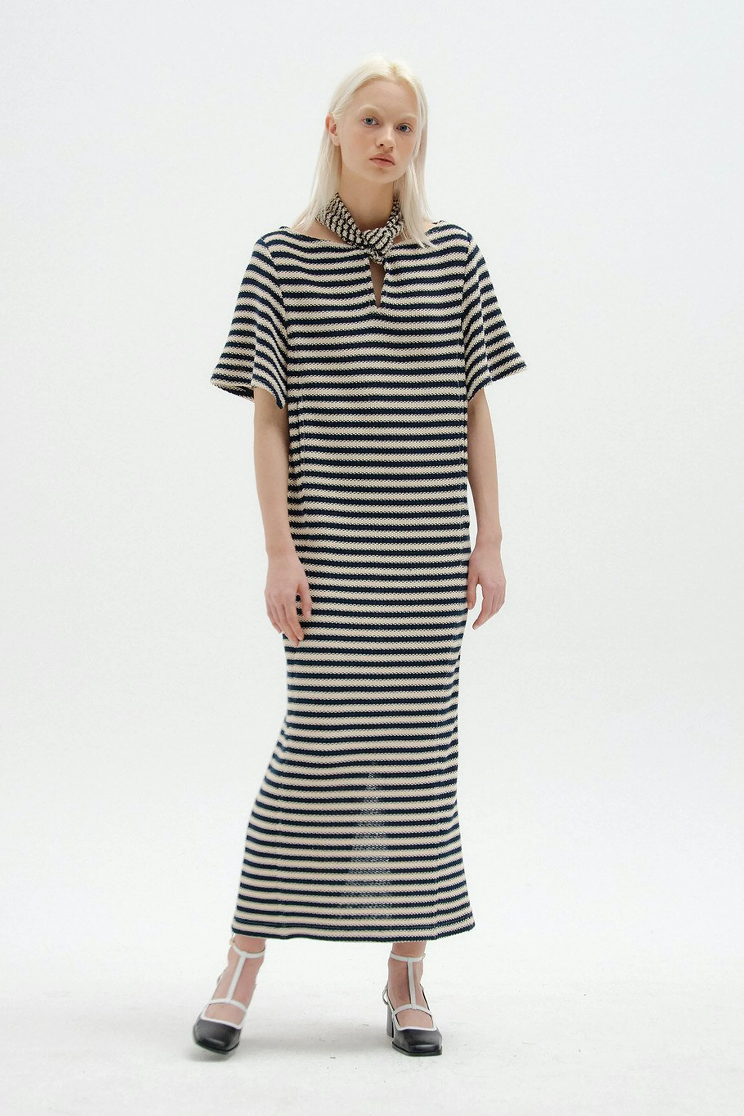 SICILIA SHORT SLEEVE TIE BACK DRESS