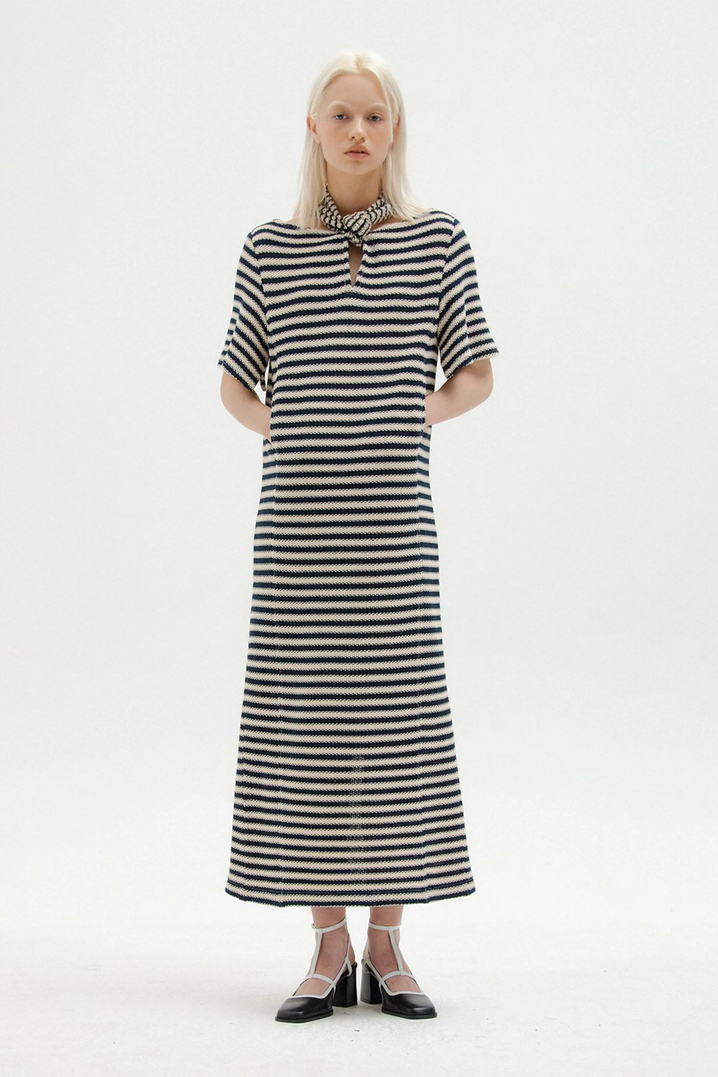SICILIA SHORT SLEEVE TIE BACK DRESS