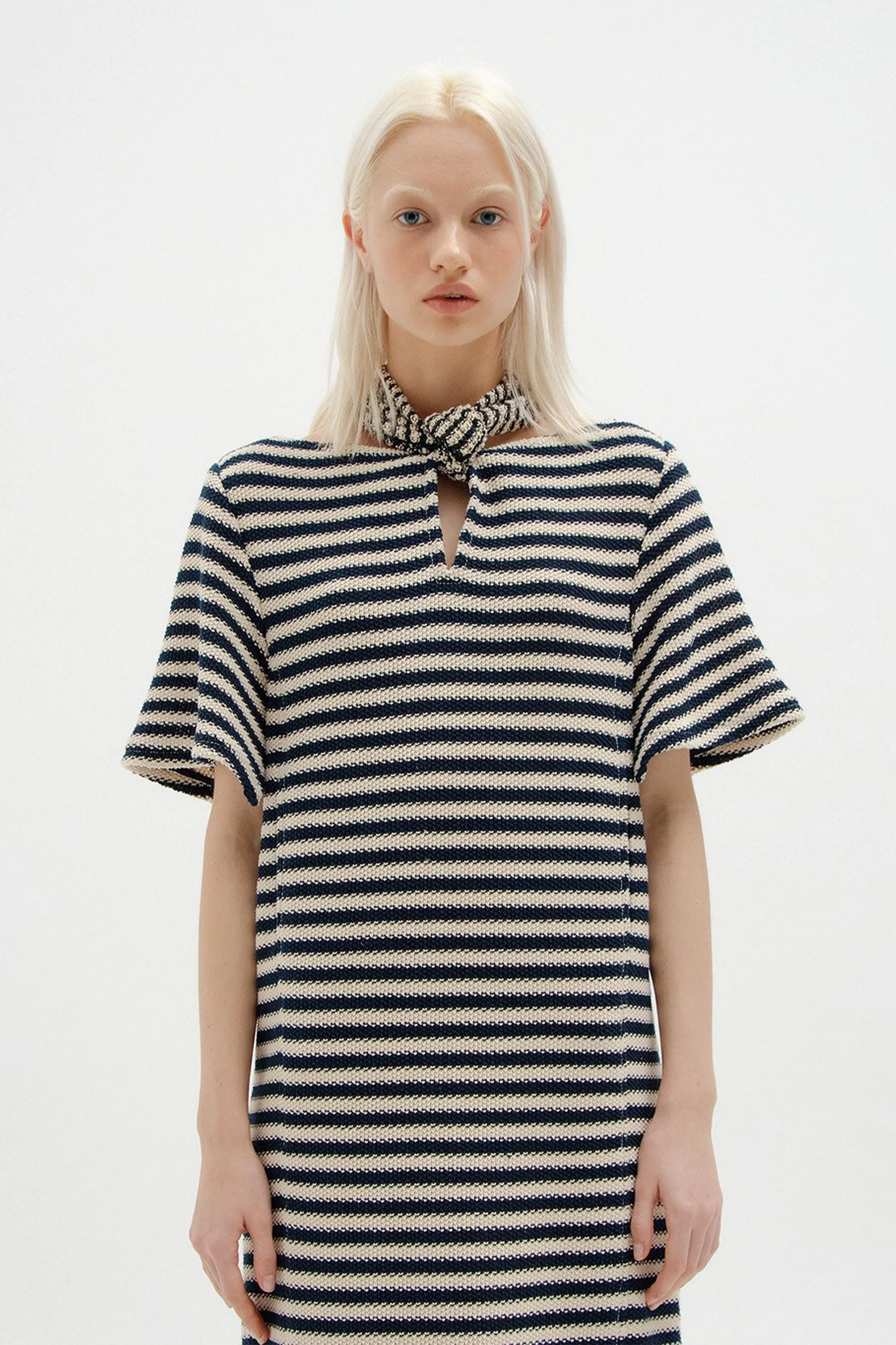 SICILIA SHORT SLEEVE TIE BACK DRESS