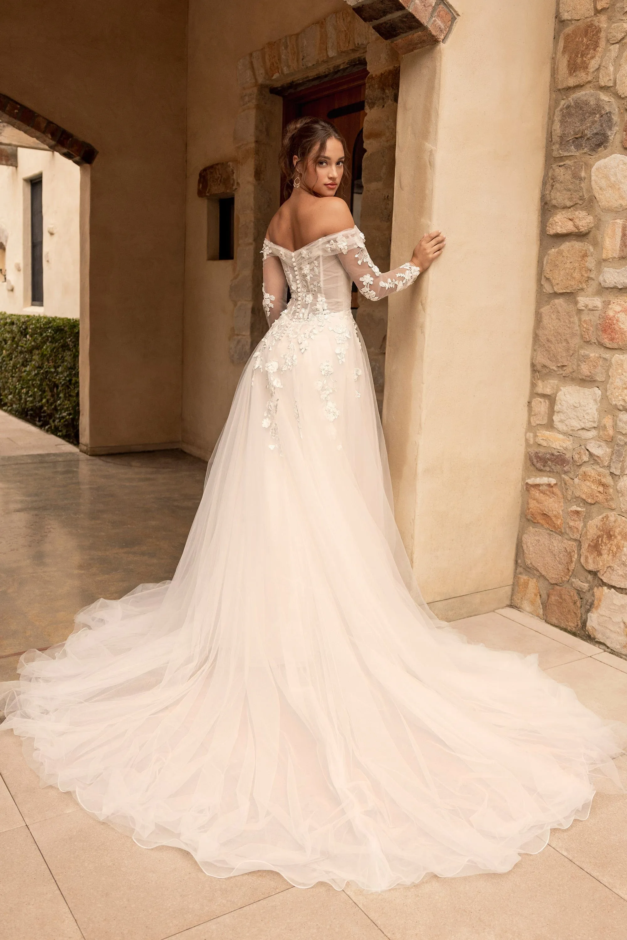 Sophia Tolli: Y3169 - Winnie