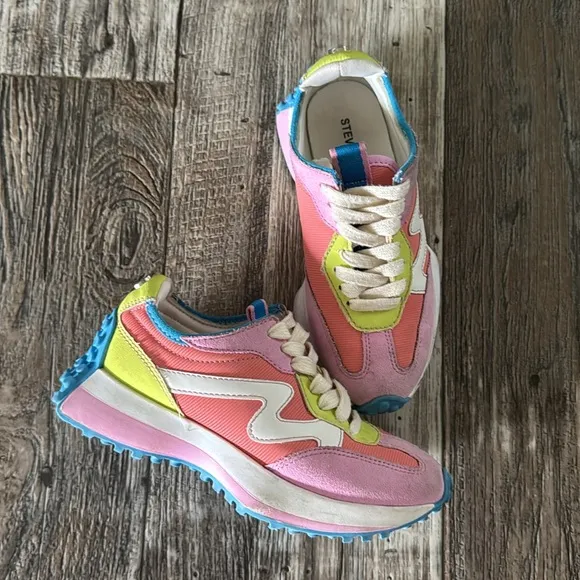 STEVE MADDEN KIDS CAMPO SNEAKER, SIZE 1M