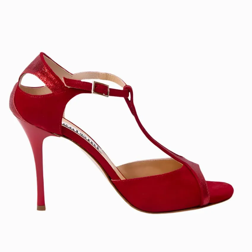 Zoe / Red